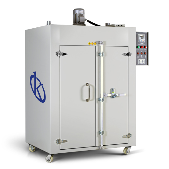 How does the Vacuum ovens work in the Laboratory?